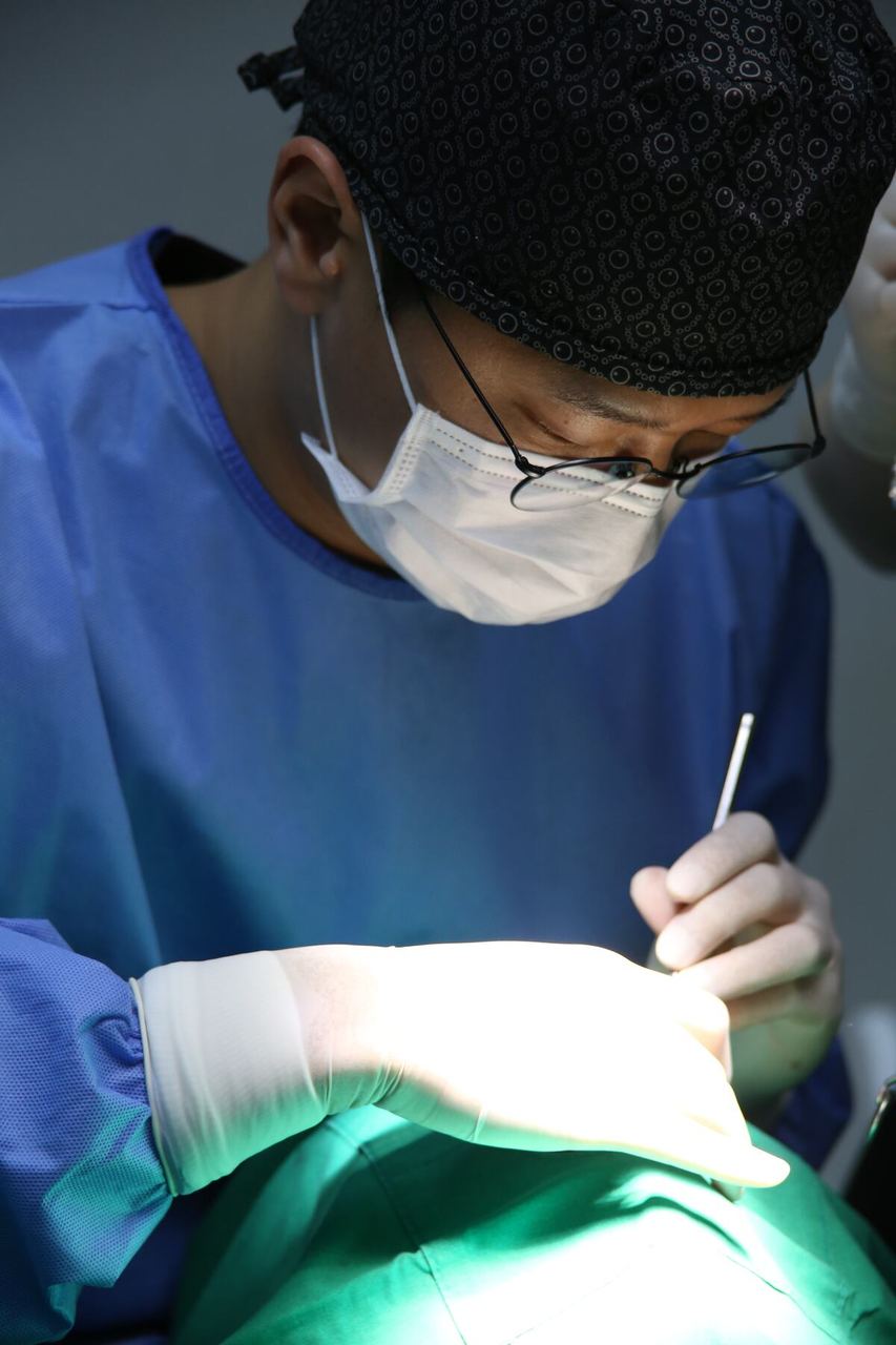 임플란트 수술